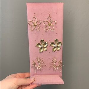 3 PC Set - Francesca's Collections Gold Floral Sunburst Earrings